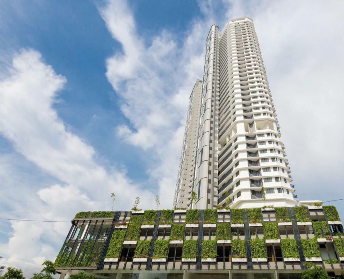 The Landmark Condo, By Sanguine George Town Dış mekan fotoğraf